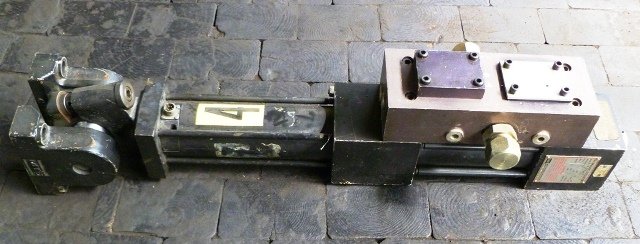 5.5KIP MTS Hydraulic Actuator