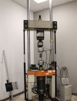 110KIP (500kN) Instron 1333 Fatigue System