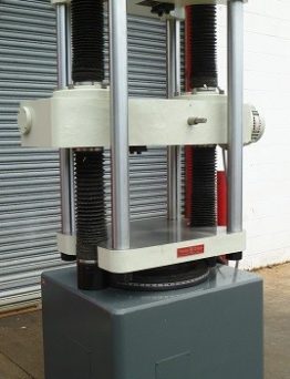 400K (2,000kN) Tinius Olsen Super L (MTQ Servo)